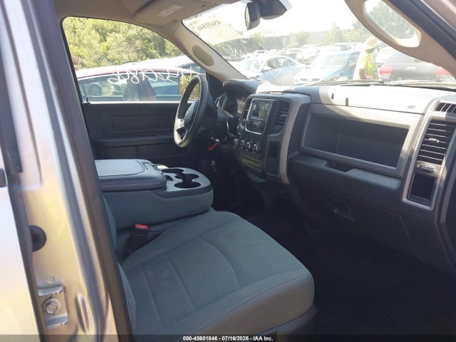 45601846 :رقم المزاد ، 3C6RR7KTXFG700424 vin ، 2015 Ram 1500 Express مزاد بيع