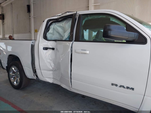 45601858 :رقم المزاد ، 1C6SRFFT6NN419250 vin ، 2022 Ram 1500 Big Horn  4x4 5'7 Box مزاد بيع