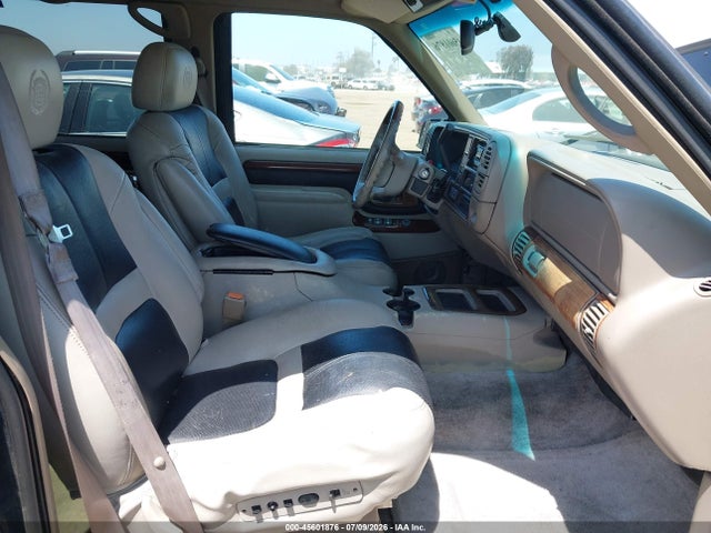 Продаж на аукціоні авто 2000 Cadillac Escalade Standard, vin: 1GYEK63R2YR221257, номер лоту: 45601876
