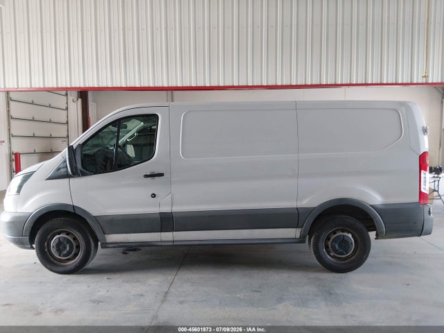 Ford Transit-150 2016 1FTYE1ZM9GKB41843 Image 14