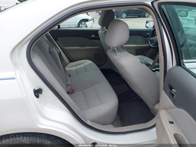 45602001 :رقم المزاد ، 3FAHP0HA3BR346452 vin ، 2011 Ford Fusion Se مزاد بيع