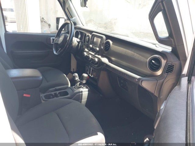 1C4HJXDG1LW299211 Jeep Wrangler Unlimited Sport S 4x4
