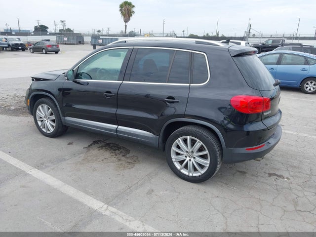 2013 Volkswagen Tiguan Se მანქანა იყიდება აუქციონზე, vin: WVGAV7AX3DW537177, აუქციონის ნომერი: 45602054