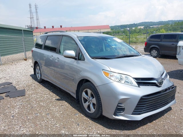 Aukcja sprzedaży 2018 Toyota Sienna Le 8 Passenger, vin: 5TDKZ3DC8JS955308, numer aukcji: 45602064