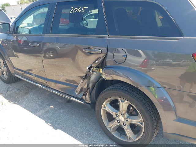 Dodge Journey Crossroad Plus 2017 3C4PDCGB6HT612746 Image 6