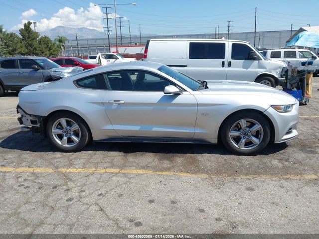1FA6P8AMXG5259880 Ford Mustang V6