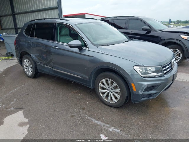 45602104 :رقم المزاد ، 3VV2B7AXXJM084500 vin ، 2018 Volkswagen Tiguan 2.0t Se/2.0t Sel مزاد بيع