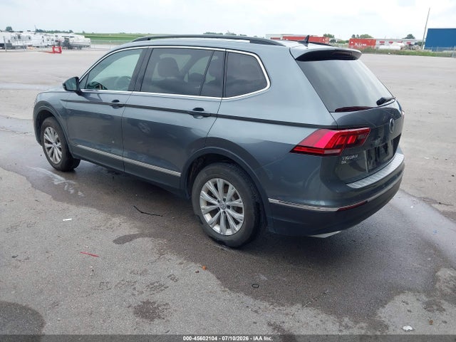 45602104 :رقم المزاد ، 3VV2B7AXXJM084500 vin ، 2018 Volkswagen Tiguan 2.0t Se/2.0t Sel مزاد بيع