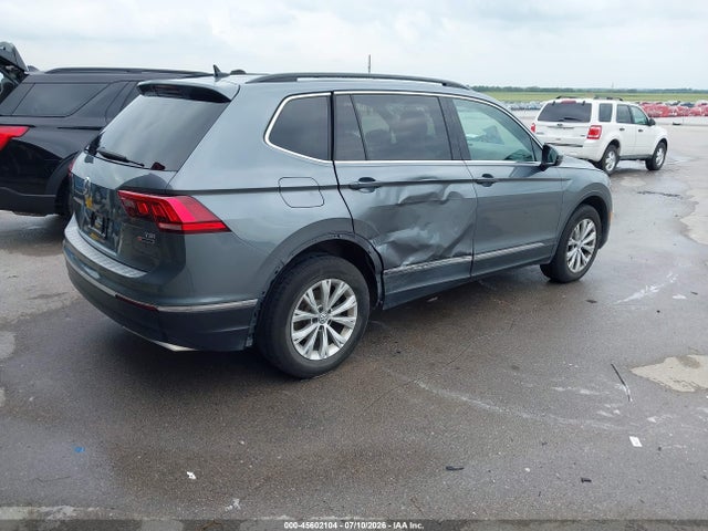 45602104 :رقم المزاد ، 3VV2B7AXXJM084500 vin ، 2018 Volkswagen Tiguan 2.0t Se/2.0t Sel مزاد بيع