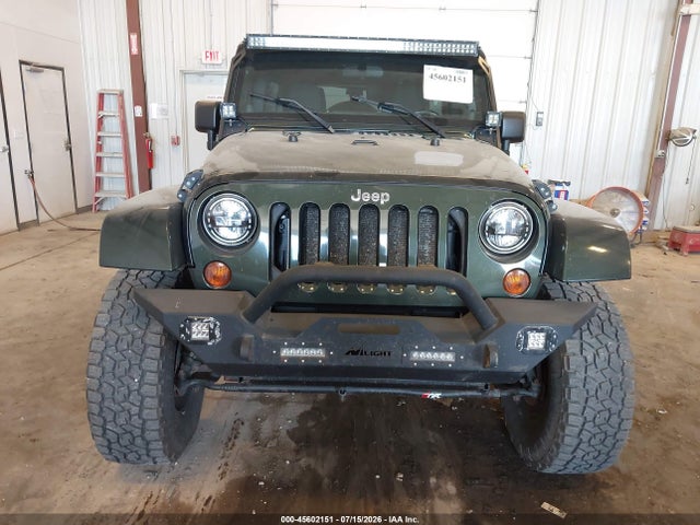 45602151 :رقم المزاد ، 1J4BA5H12BL576684 vin ، 2011 Jeep Wrangler Unlimited Sahara مزاد بيع