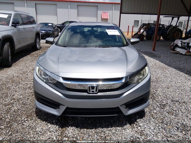 Продажа на аукционе авто 2018 Honda Civic Ex, vin: 19XFC2F71JE015116, номер лота: 45602160