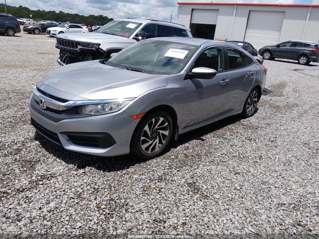 Продажа на аукционе авто 2018 Honda Civic Ex, vin: 19XFC2F71JE015116, номер лота: 45602160