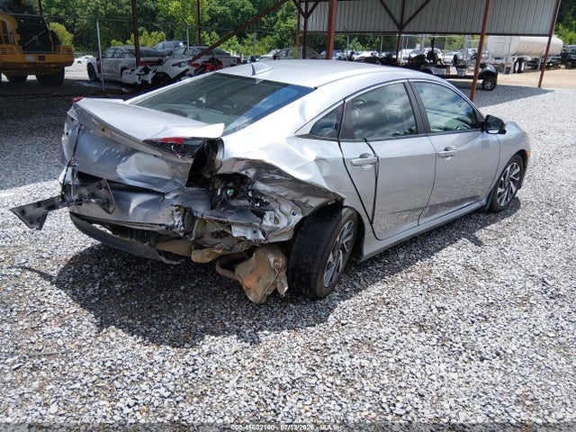 Продажа на аукционе авто 2018 Honda Civic Ex, vin: 19XFC2F71JE015116, номер лота: 45602160