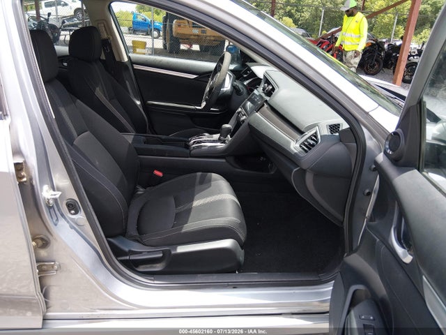 Продажа на аукционе авто 2018 Honda Civic Ex, vin: 19XFC2F71JE015116, номер лота: 45602160