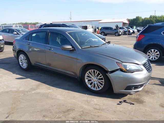 2012 Chrysler 200 Touring მანქანა იყიდება აუქციონზე, vin: 1C3CCBBG4CN288711, აუქციონის ნომერი: 45602188