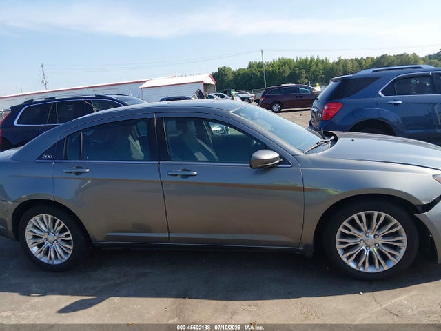 2012 Chrysler 200 Touring მანქანა იყიდება აუქციონზე, vin: 1C3CCBBG4CN288711, აუქციონის ნომერი: 45602188