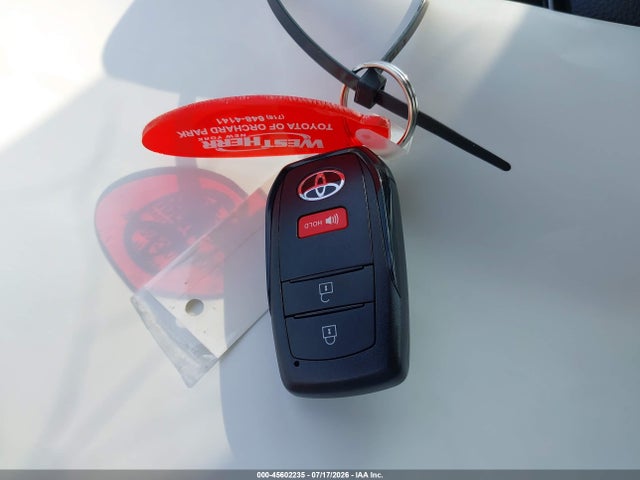 Продаж на аукціоні авто 2026 Toyota Corolla Cross Le, vin: 7MUBAABG5TV169878, номер лоту: 45602235