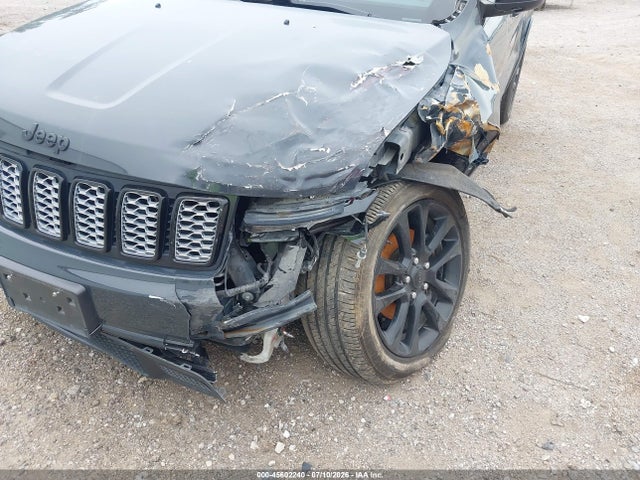 1C4RJFAG5JC236209 Jeep Grand Cherokee Altitude 4x4