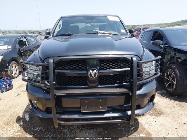 45602298 :رقم المزاد ، 1C6RR7KT5FS672878 vin ، 2015 Ram 1500 Express مزاد بيع
