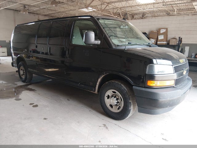 2021 Chevrolet Express Passenger Rwd 3500 Extended Wheelbase Ls მანქანა იყიდება აუქციონზე, vin: 1GAZGNFPXM1241805, აუქციონის ნომერი: 45602308
