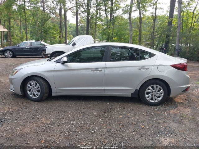 Продажа на аукционе авто 2019 Hyundai Elantra Se, vin: 5NPD74LF4KH464970, номер лота: 45602314