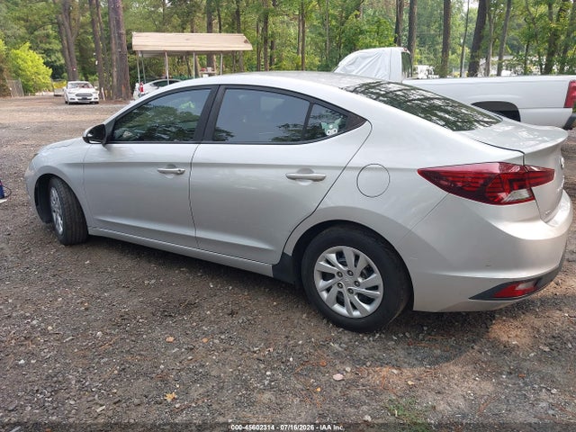 Продажа на аукционе авто 2019 Hyundai Elantra Se, vin: 5NPD74LF4KH464970, номер лота: 45602314