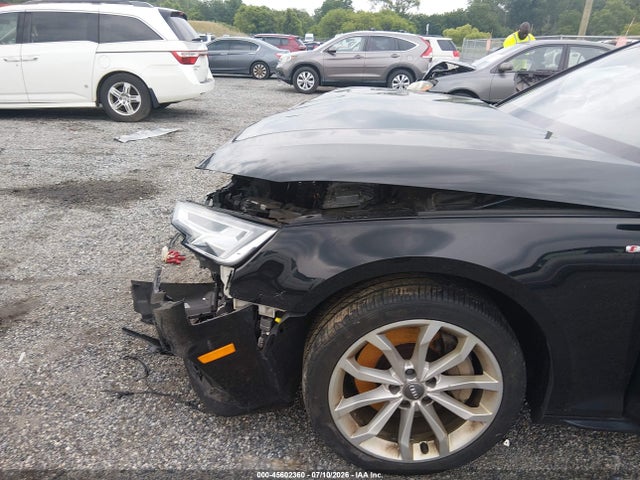 Продажа на аукционе авто 2019 Audi A4 45 Premium, vin: WAUENAF48KA055748, номер лота: 45602360