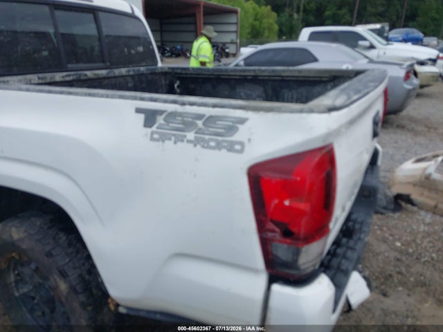 3TMCZ5AN8PM564321 Toyota Tacoma Sr V6