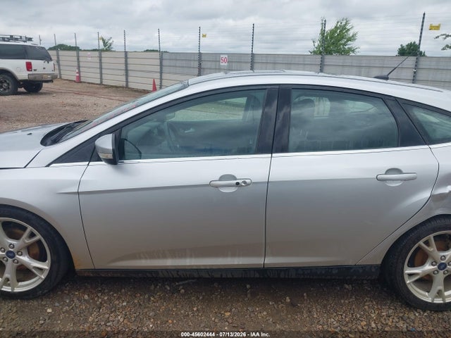 Продажа на аукционе авто 2016 Ford Focus Titanium, vin: 1FADP3N26GL210626, номер лота: 45602444