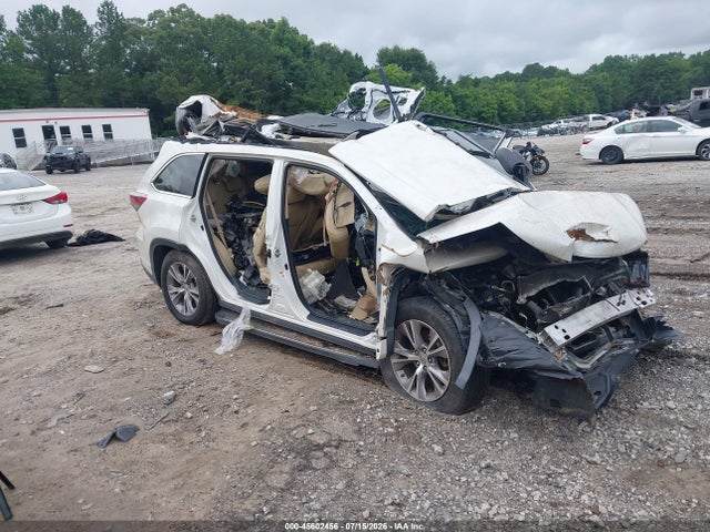 5TDKKRFH1FS039271 Toyota Highlander Xle V6