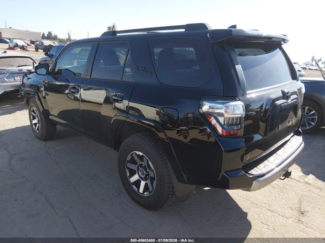 Toyota 4runner Trd Off Road Premium 2023 JTERU5JRXP6146737 Image 3