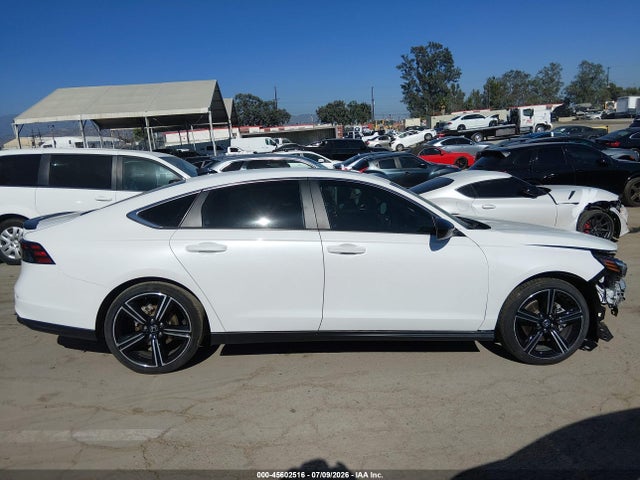 1HGCY2F52SA045962 Honda Accord Hybrid Sport