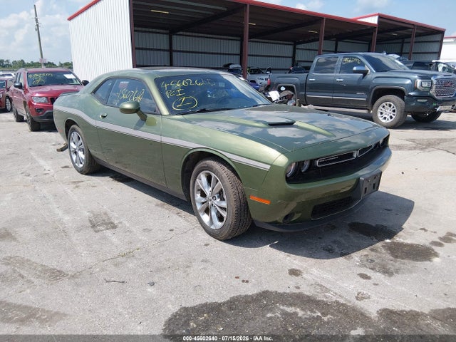Продаж на аукціоні авто 2021 Dodge Challenger Sxt Awd, vin: 2C3CDZGGXMH552748, номер лоту: 45602640