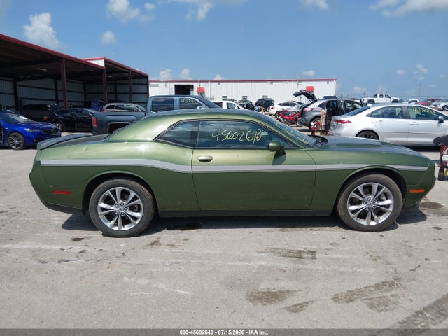 Продаж на аукціоні авто 2021 Dodge Challenger Sxt Awd, vin: 2C3CDZGGXMH552748, номер лоту: 45602640