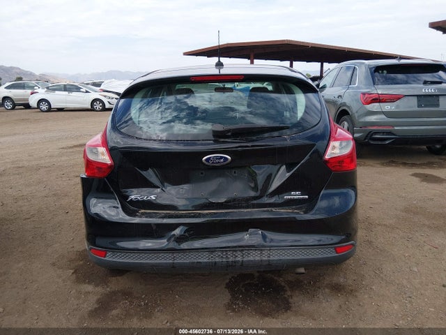 1FADP3K2XEL145233 Ford FOCUS SE