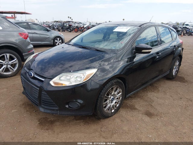 1FADP3K2XEL145233 Ford FOCUS SE