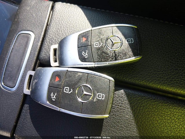 45602738 :رقم المزاد ، WDD5J4HB1LN043646 vin ، 2020 Mercedes-benz Cla 250 4matic مزاد بيع