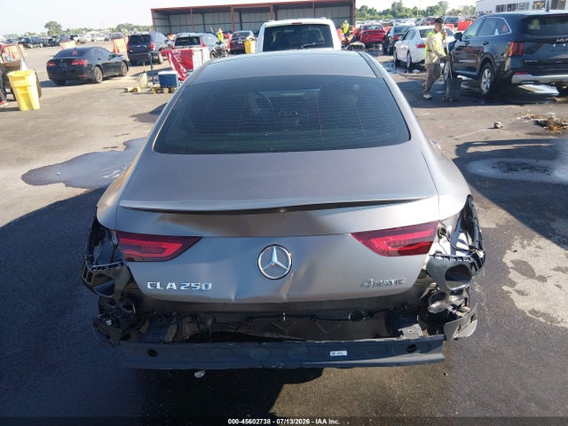 45602738 :رقم المزاد ، WDD5J4HB1LN043646 vin ، 2020 Mercedes-benz Cla 250 4matic مزاد بيع