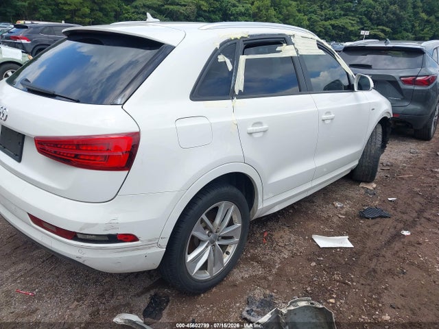 2018 Audi Q3 2.0t Premium/2.0t Sport Premium მანქანა იყიდება აუქციონზე, vin: WA1BCCFS3JR012225, აუქციონის ნომერი: 45602799
