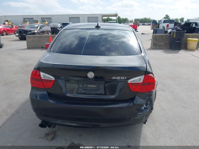 Продажа на аукционе авто 2006 Bmw 325i, vin: WBAVB13596PT04700, номер лота: 45602811