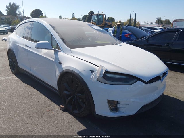 45602823 :رقم المزاد ، 5YJXCAE46GF004833 vin ، 2016 Tesla Model X 60d/p100d/p90d مزاد بيع