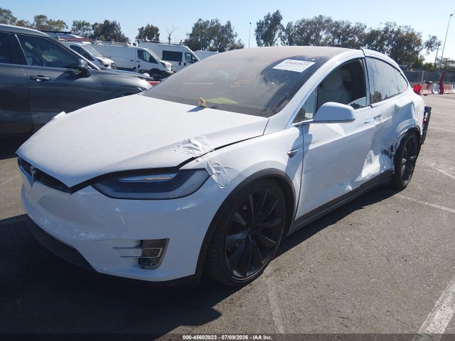 45602823 :رقم المزاد ، 5YJXCAE46GF004833 vin ، 2016 Tesla Model X 60d/p100d/p90d مزاد بيع