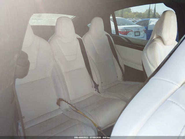45602823 :رقم المزاد ، 5YJXCAE46GF004833 vin ، 2016 Tesla Model X 60d/p100d/p90d مزاد بيع