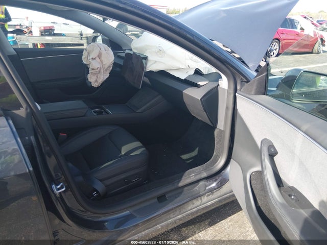 45602828 :رقم المزاد ، 5YJ3E1EAXSF033842 vin ، 2025 Tesla Model 3 مزاد بيع