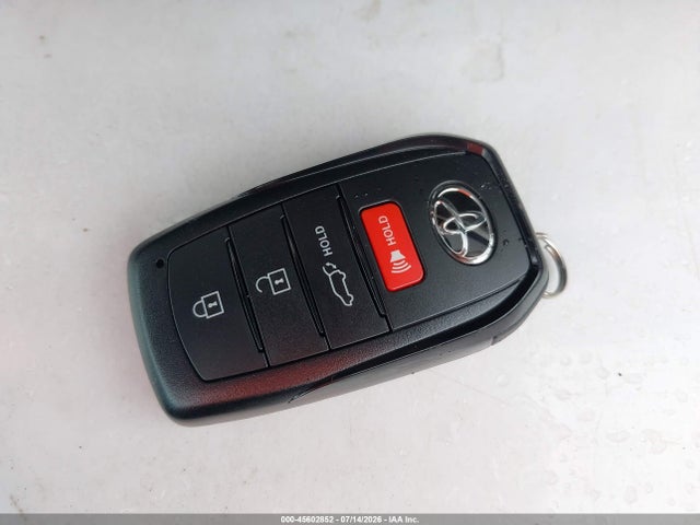 2026 Toyota Sequoia Platinum მანქანა იყიდება აუქციონზე, vin: 7SVAAABA3TX077444, აუქციონის ნომერი: 45602852