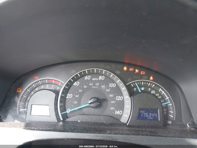 45602860 :رقم المزاد ، 4T1BF1FK6FU098292 vin ، 2015 Toyota Camry Le مزاد بيع