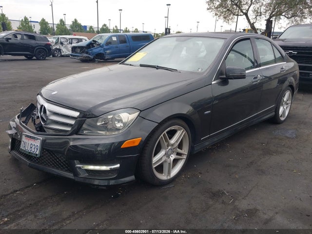 2012 Mercedes-benz C 250 Sport მანქანა იყიდება აუქციონზე, vin: WDDGF4HB7CR228805, აუქციონის ნომერი: 45602901