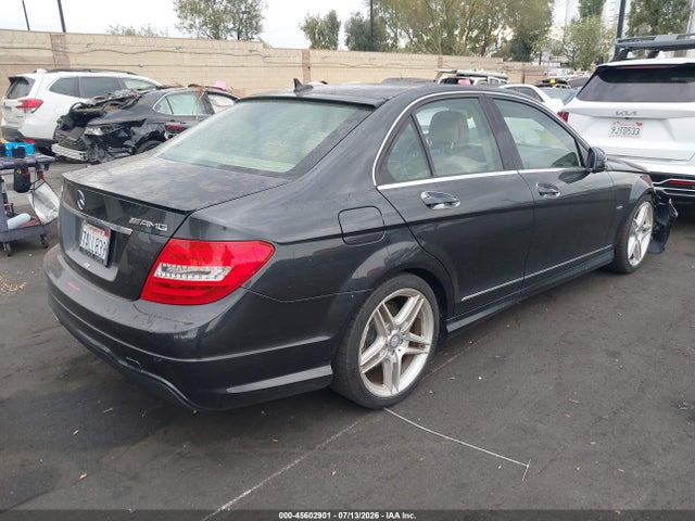 2012 Mercedes-benz C 250 Sport მანქანა იყიდება აუქციონზე, vin: WDDGF4HB7CR228805, აუქციონის ნომერი: 45602901