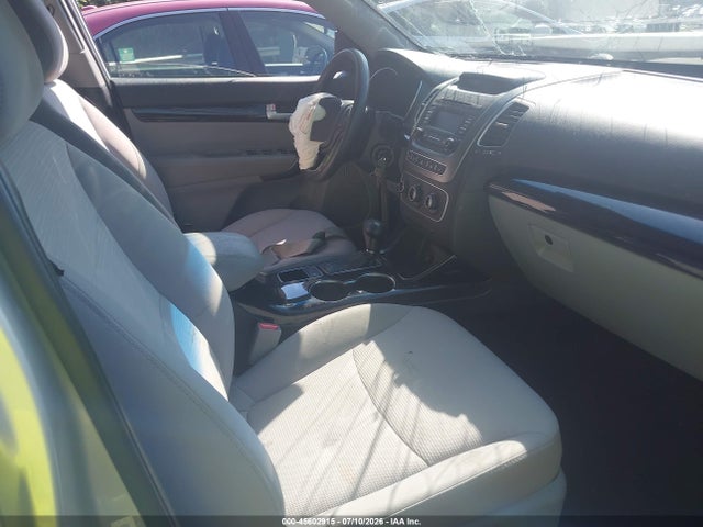 Продаж на аукціоні авто 2015 Kia Sorento Lx, vin: 5XYKT3A69FG594434, номер лоту: 45602915