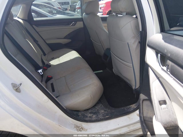 2018 Honda Accord Lx მანქანა იყიდება აუქციონზე, vin: 1HGCV1F14JA097172, აუქციონის ნომერი: 45602990